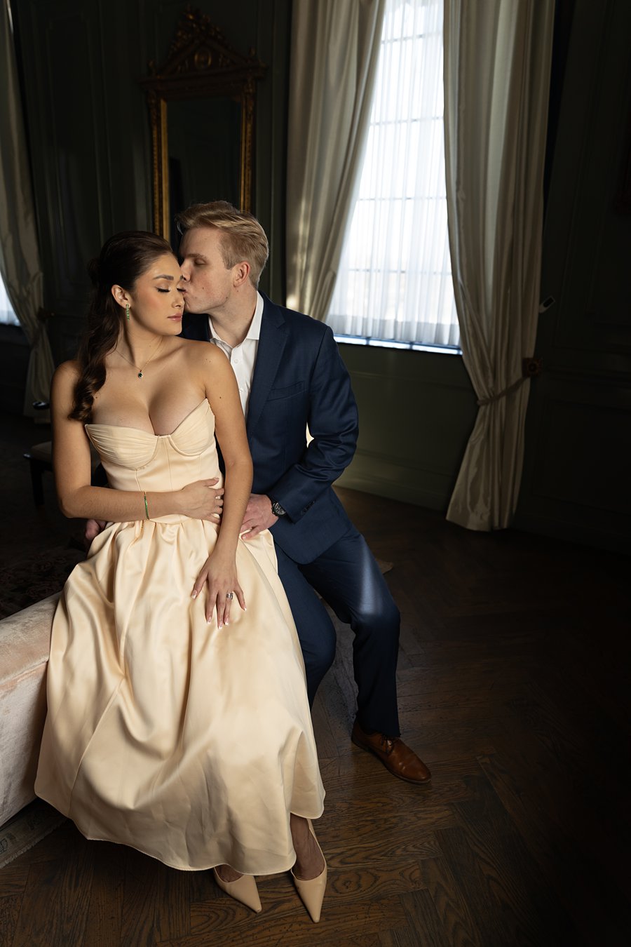 Old Hollywood inspired elopement portrait of Natalia and Caleb at The Mason